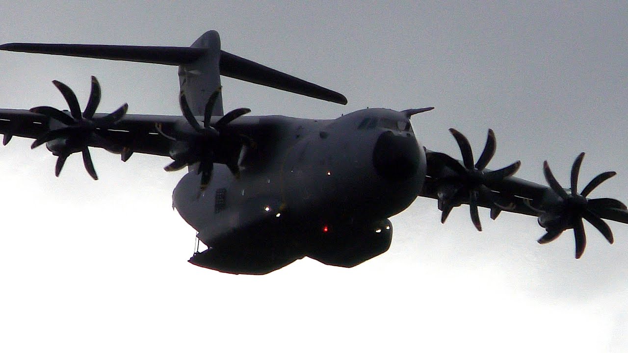EPIC 2x Chinook and 1 RAF A400 in Action Northumberland Cobra Warrior
