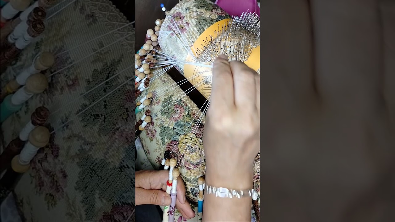 Trenzas con sus cruces y baguillas Encaje de bolillos