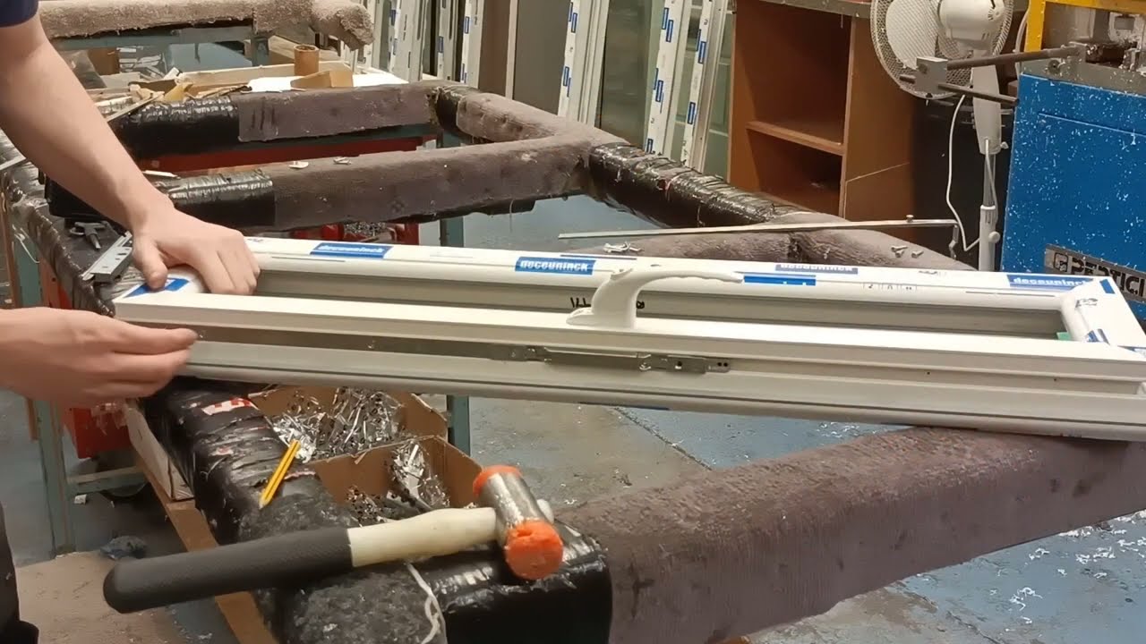 How to replace the old uPVC Everest window center gearbox and shootbolts rods