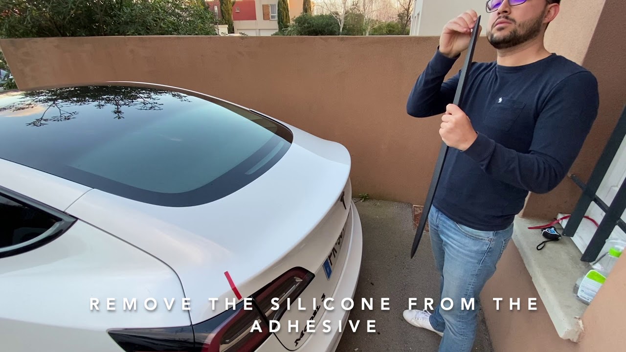 Installation Spoiler Tesla Model 3 Performance - GreenDrive