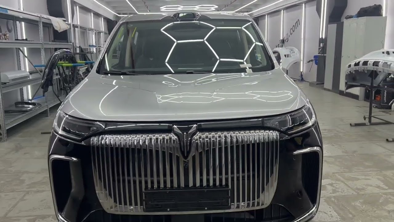 Двойной цвет авто за счёт оклейки плёнками разного цвета в БГТ Детейлинг