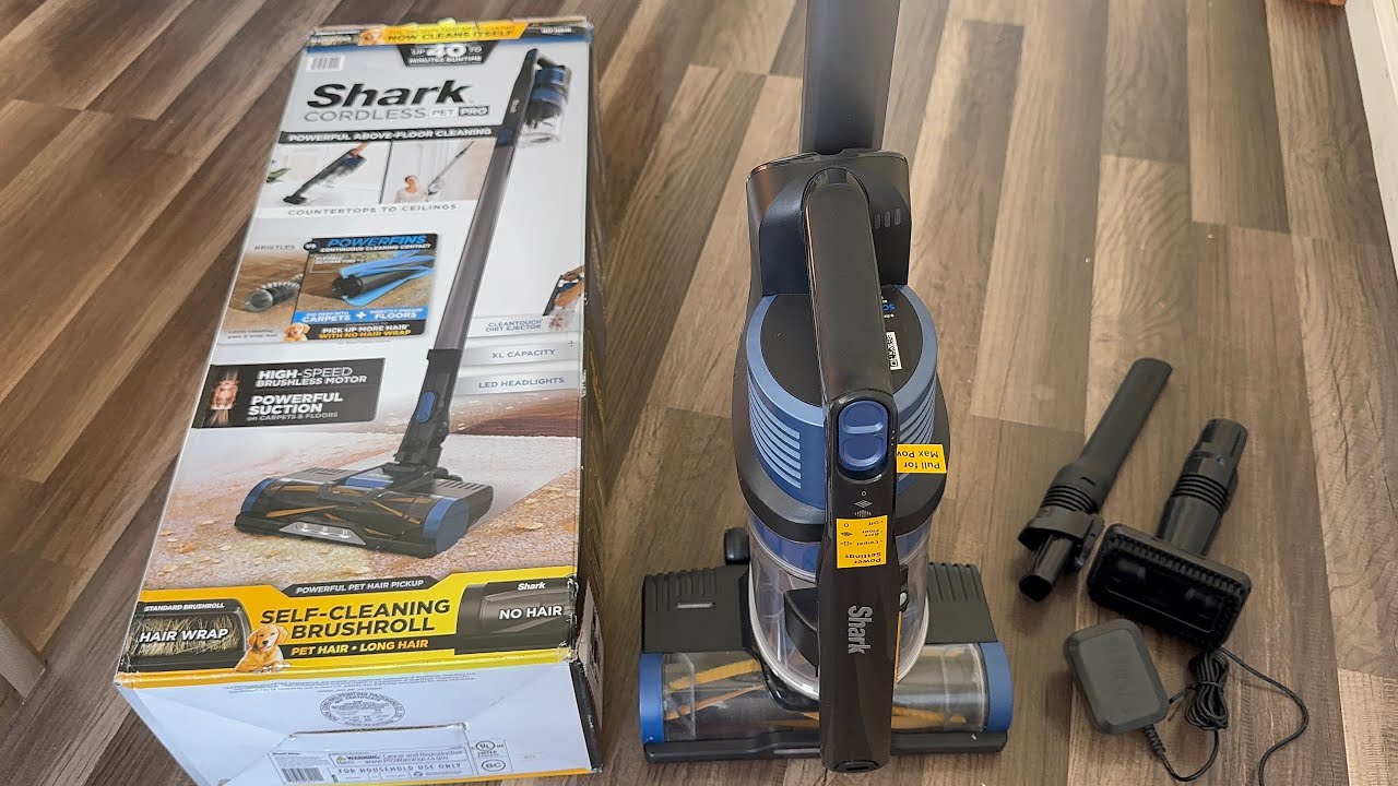 SHARK Pet Pro Cordless Stick Vacuum Cleaner with Powerfins Brushroll (WZ250)