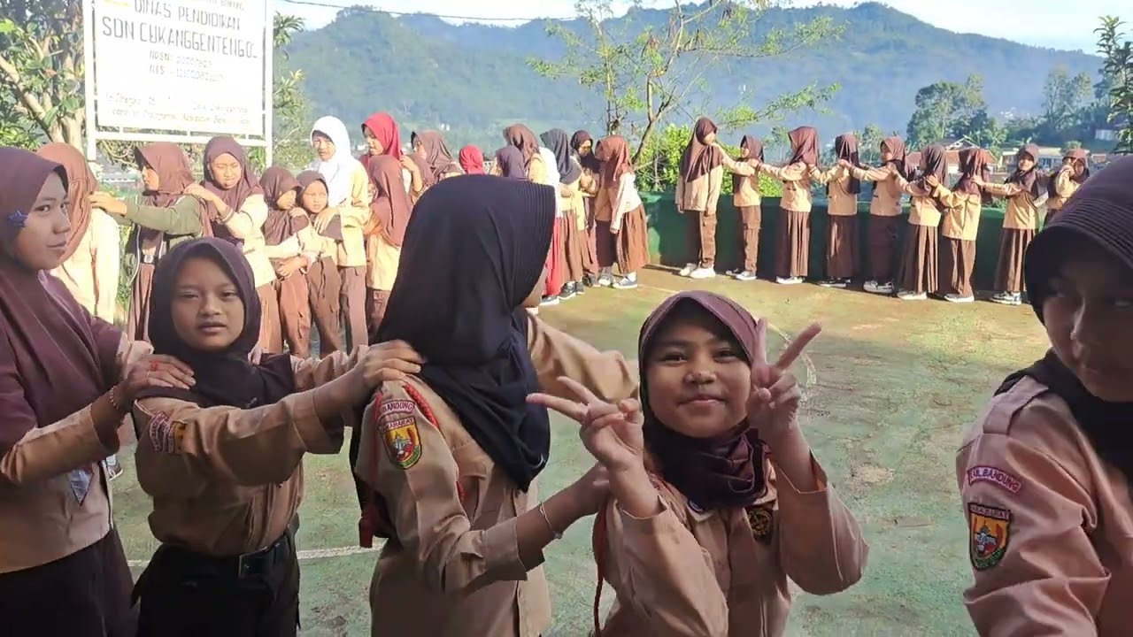 Belajar sambil bermain berinovasi /gembira