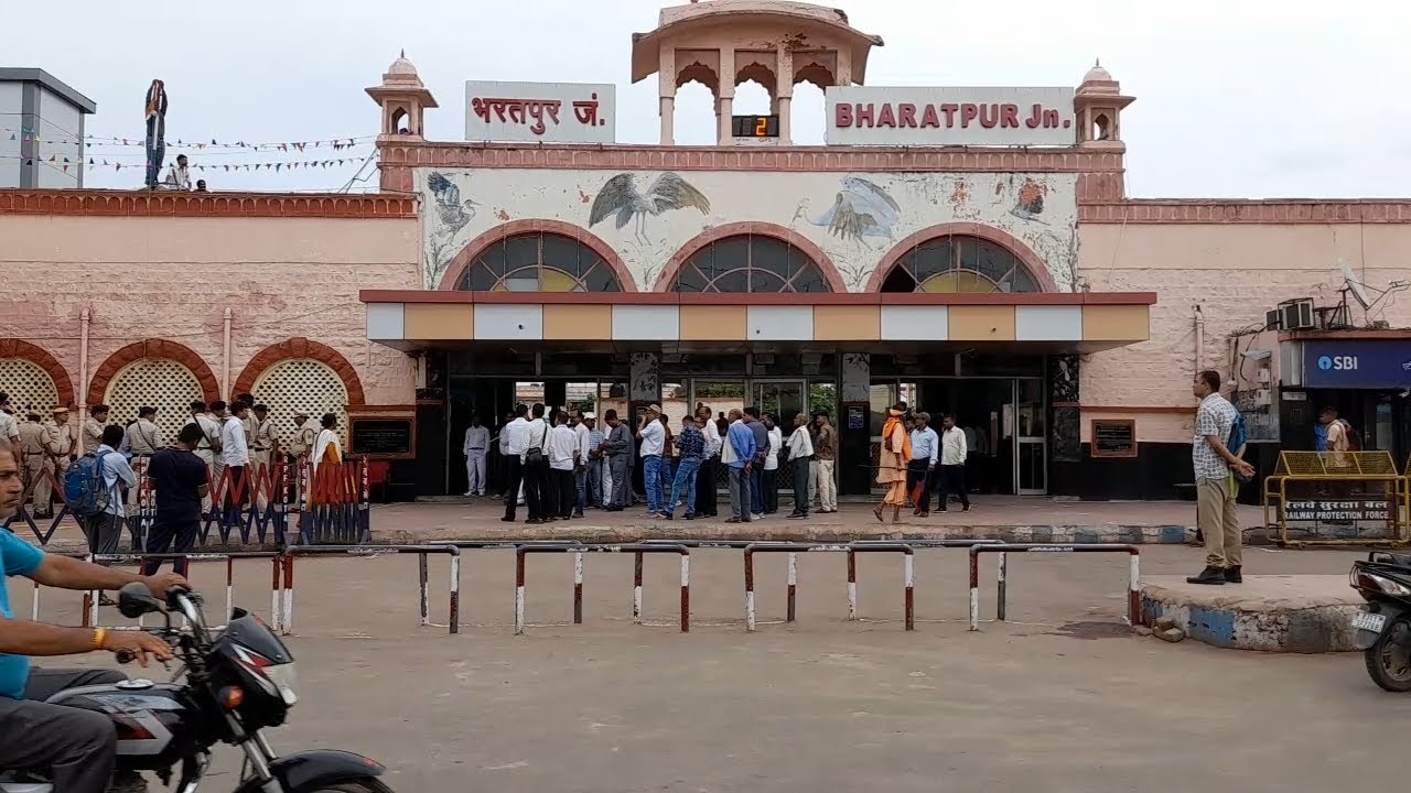 bharatpur railway junction.republic day flag hosting I indian flag making