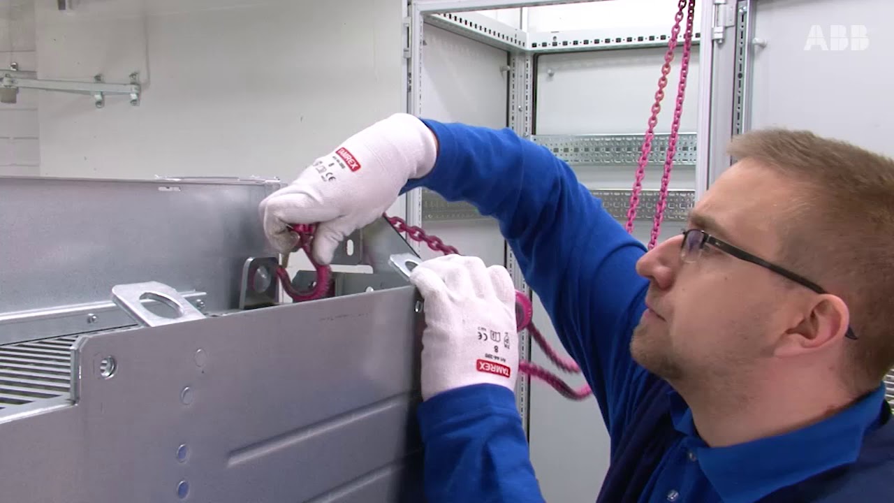 Installing ACS880-04, IP20 single drive module to a cabinet