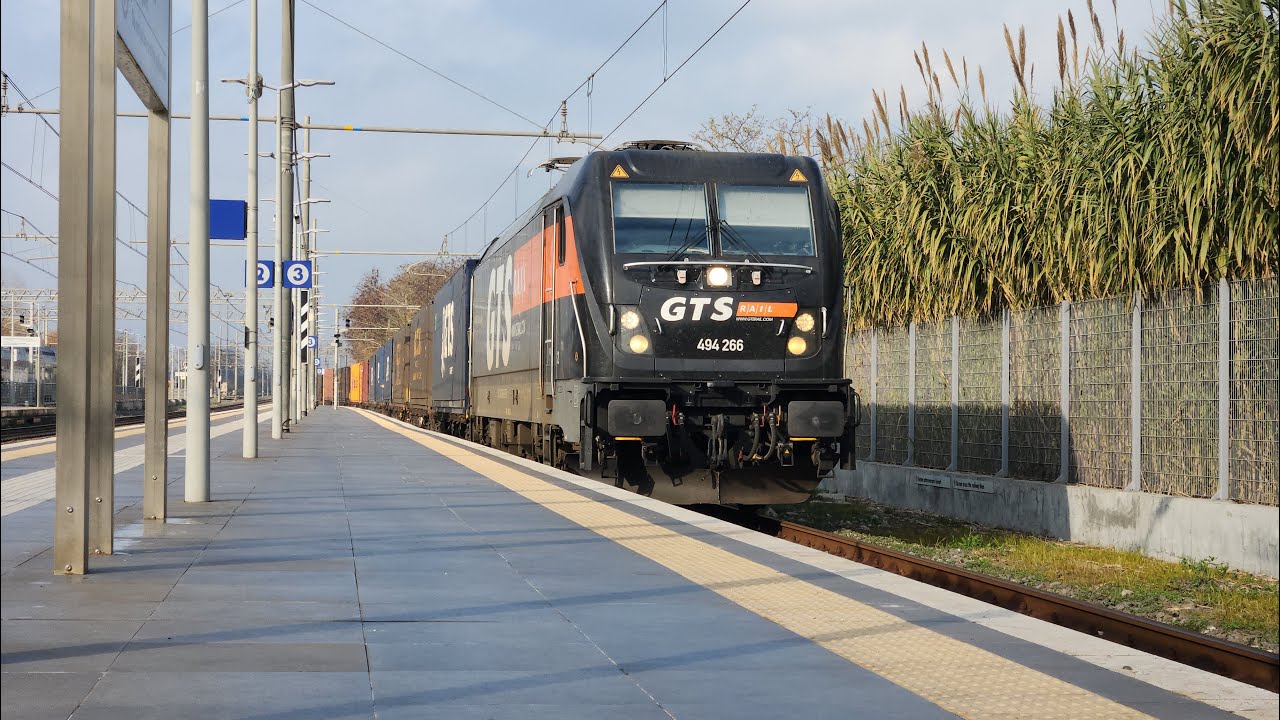 Mattinata tranquilla alla stazione di Latina tra precedenze, arrivi e partenze il 13/12/2025