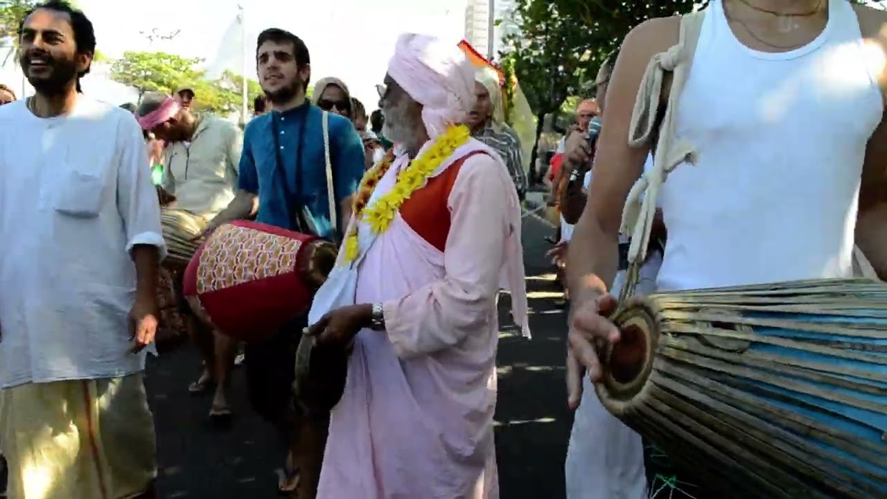 Ratha Yatra 2012 Praia de Ipanema Srila BV Vana Gosvami Maharaj