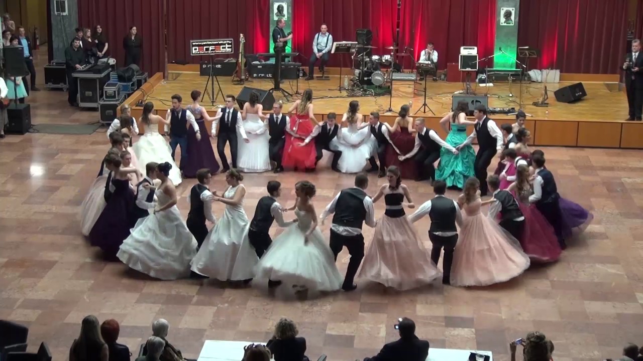 Pécsi Janus Pannonius G_ Szalagavató Nyitótánc 2016_POTE