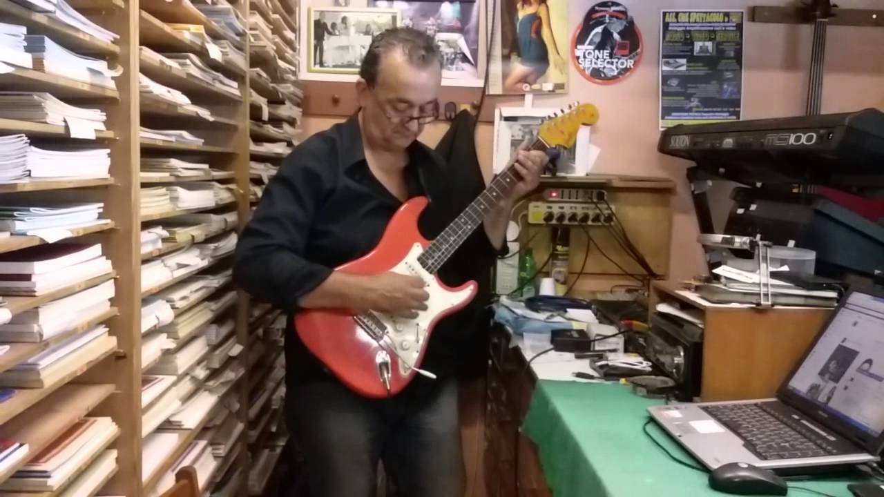 TEST FENDER STRATOCASTER del 1966 prove suoni
