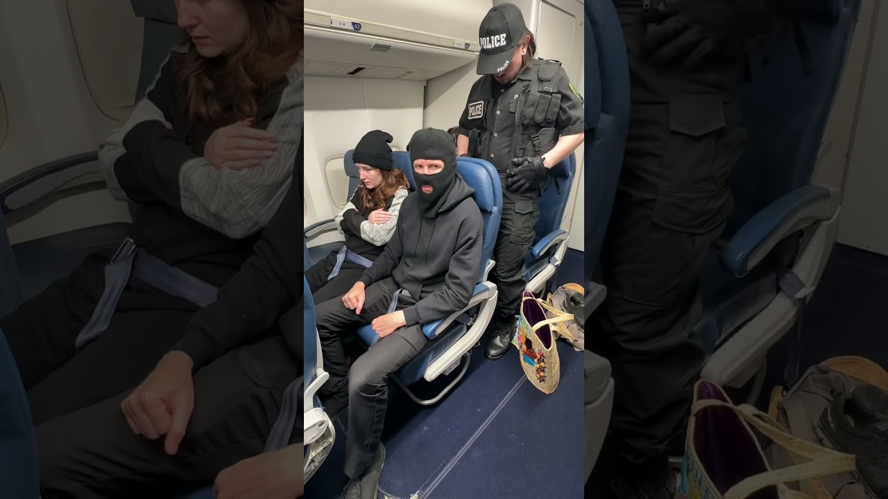 The police performed a rescue mission on this flight. The girl was so grateful!🤔👮🏽‍♂️🛩️