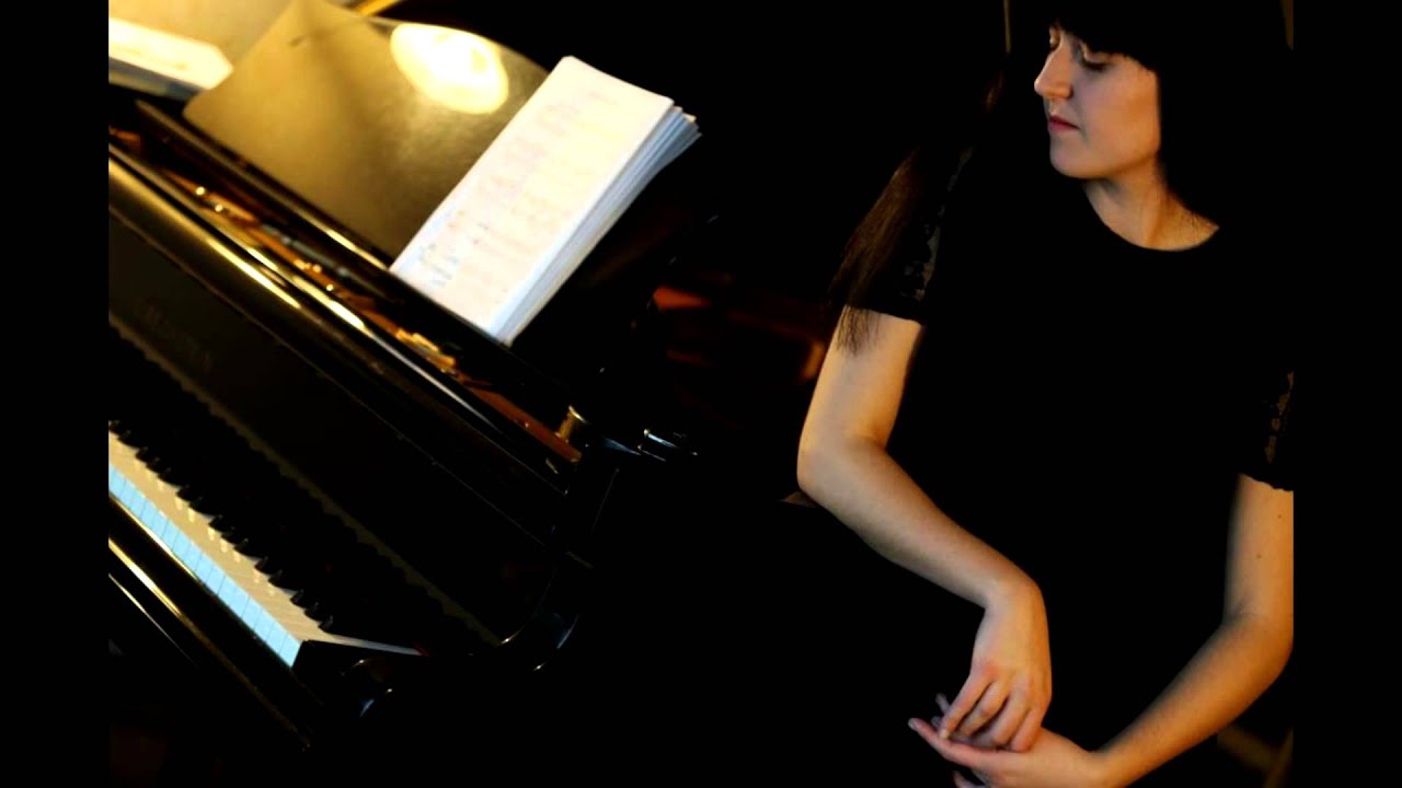 Edvard Grieg - Holberg Suite, Op. 40 -  played by Katja Činč