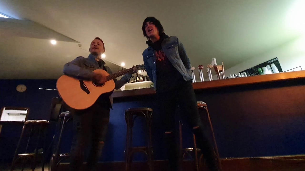 Sleeping With Sirens- The Strays Live Acoustic Paris 11/11/19