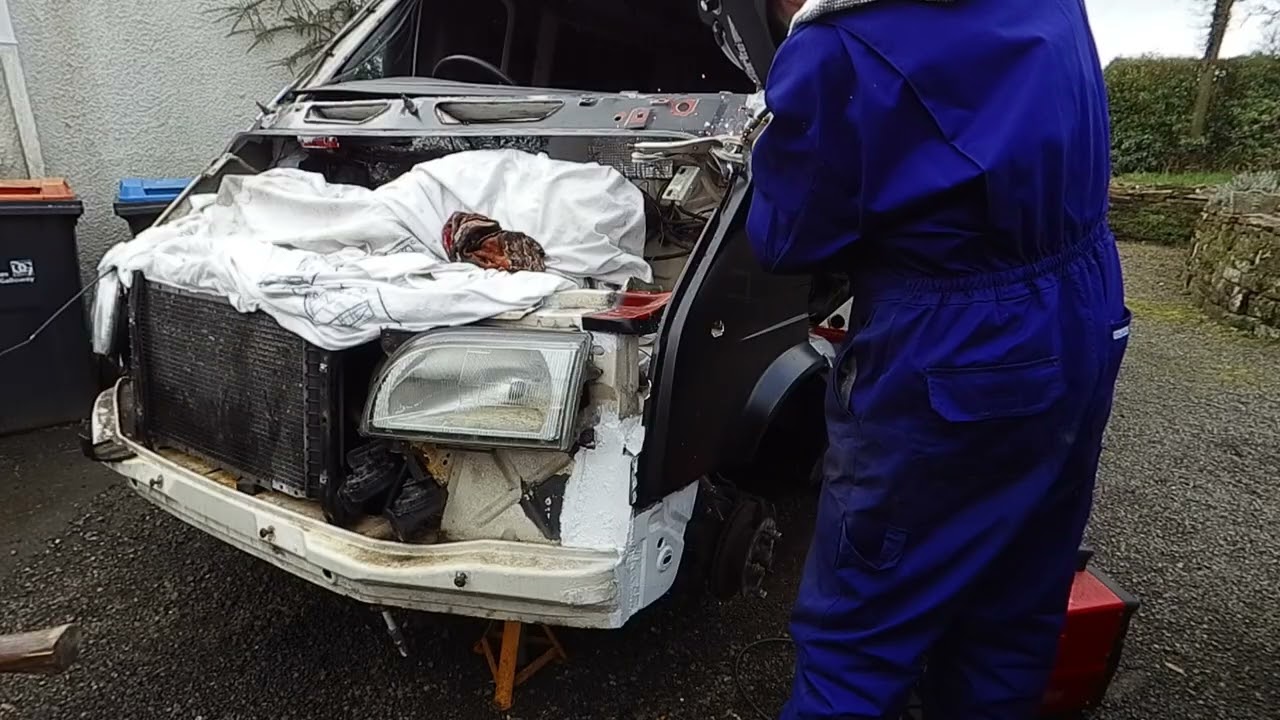 MK4 Transit Duetto. Удаление ржавчины. Видео 8. Сварка крыла.