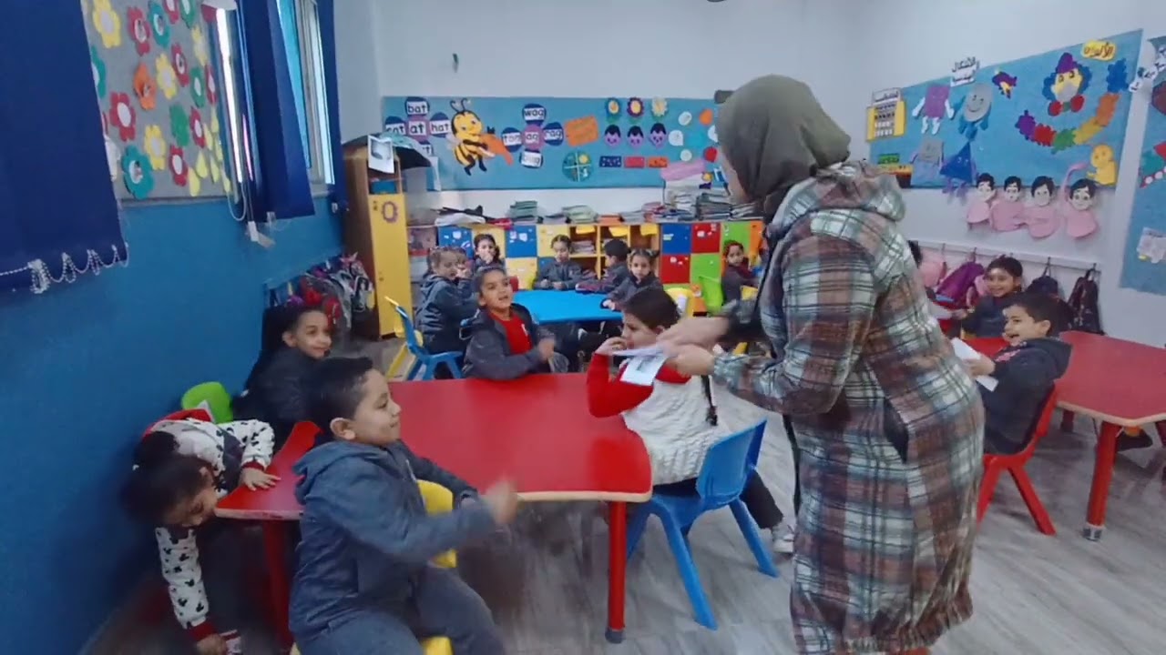 @activeteacher2451 فكرة تساعد على حفظ الكلمات 👍