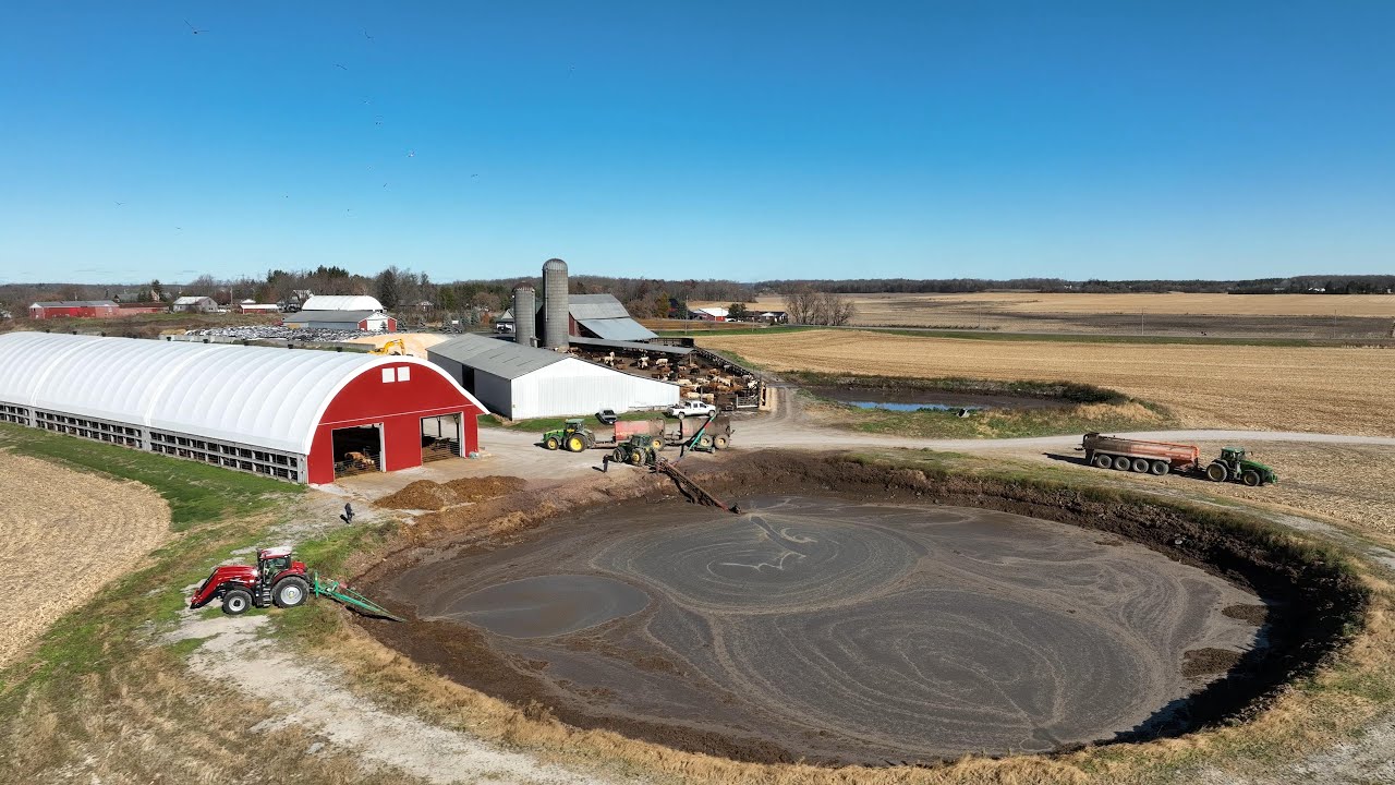 CANADIAN FARMER - DOUBLE LAGOON PUMP! Fall chores include pumping manure from this beef feedlot farm