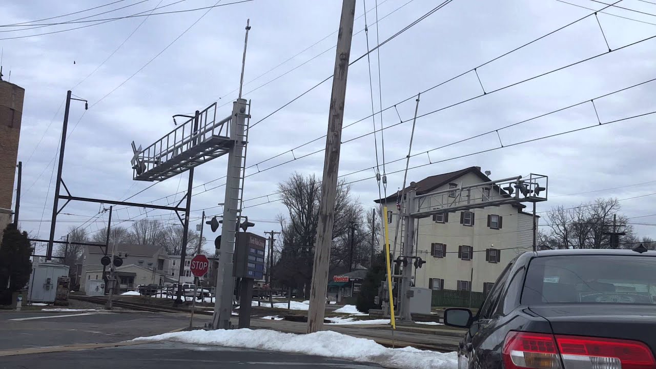 Railroad Crossing Main Street North Wales, PA, Septa R5