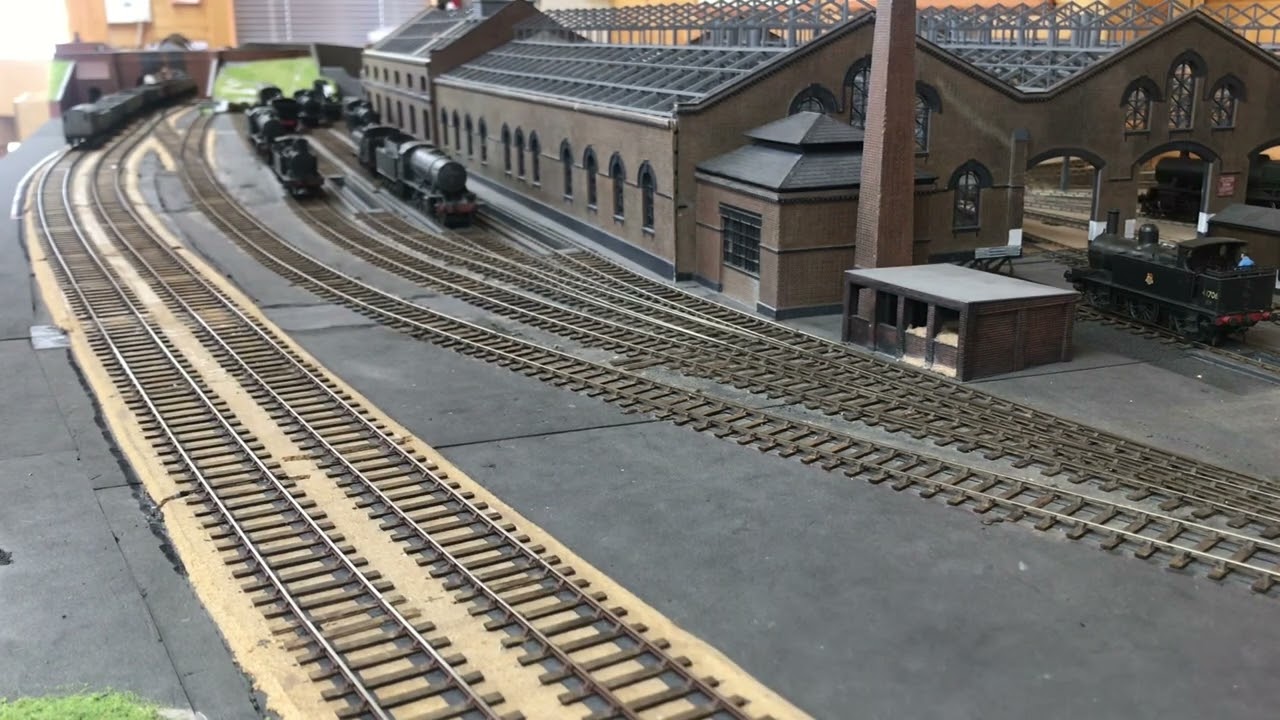 45654 “Hood” has a first run on Barrow Road.