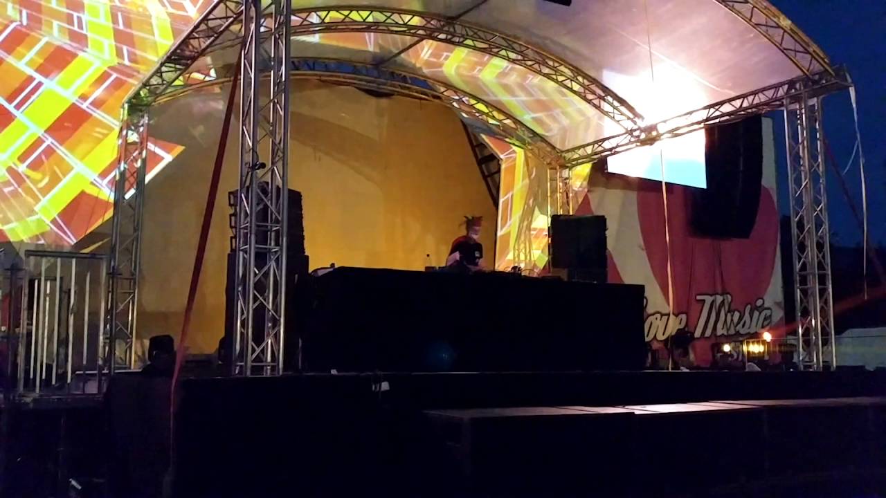 We Love Music Festival 2016 Housekasper
