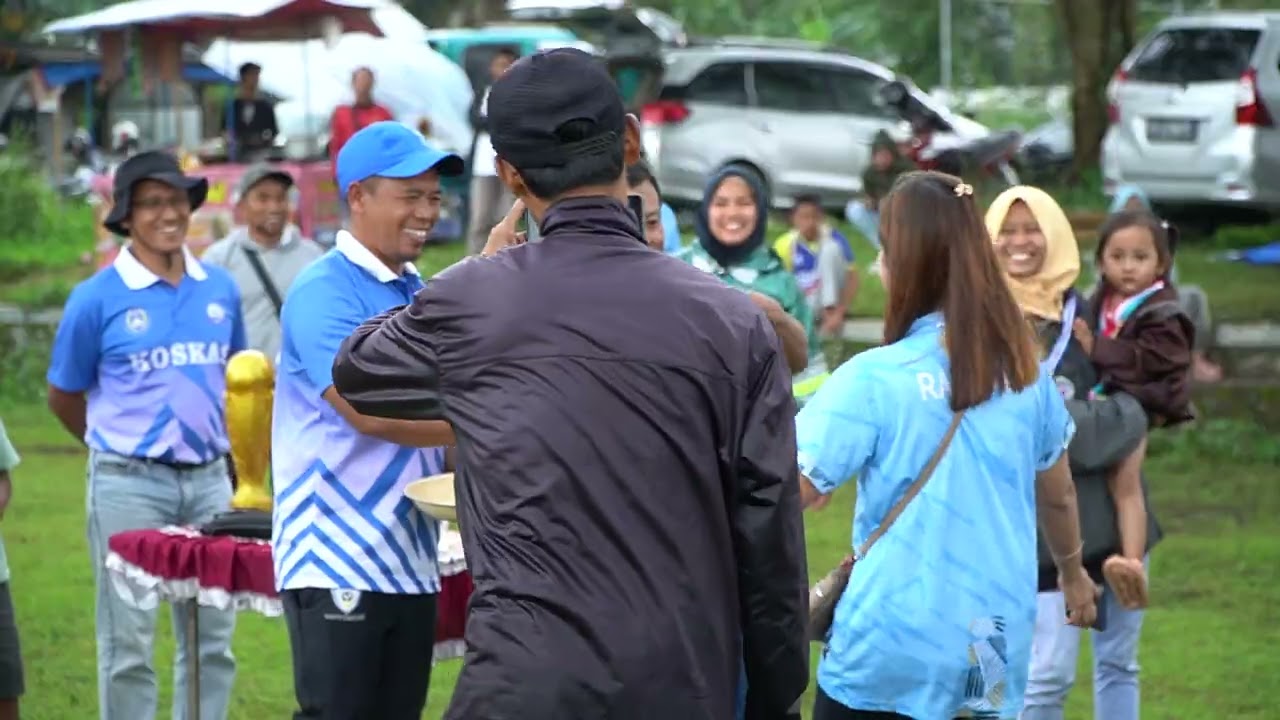Penyerahan piala dan medali liga koskas ku 2014