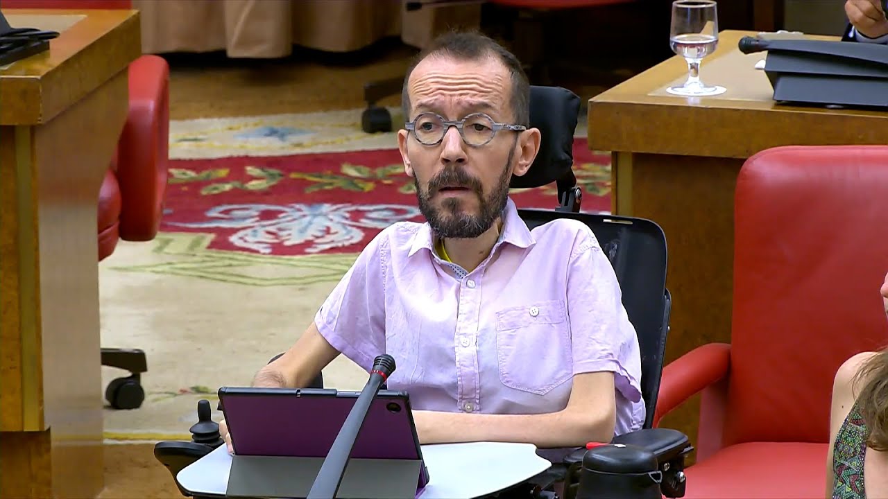 Echenique se despide del Congreso reivindicando a Montero y el valor del 