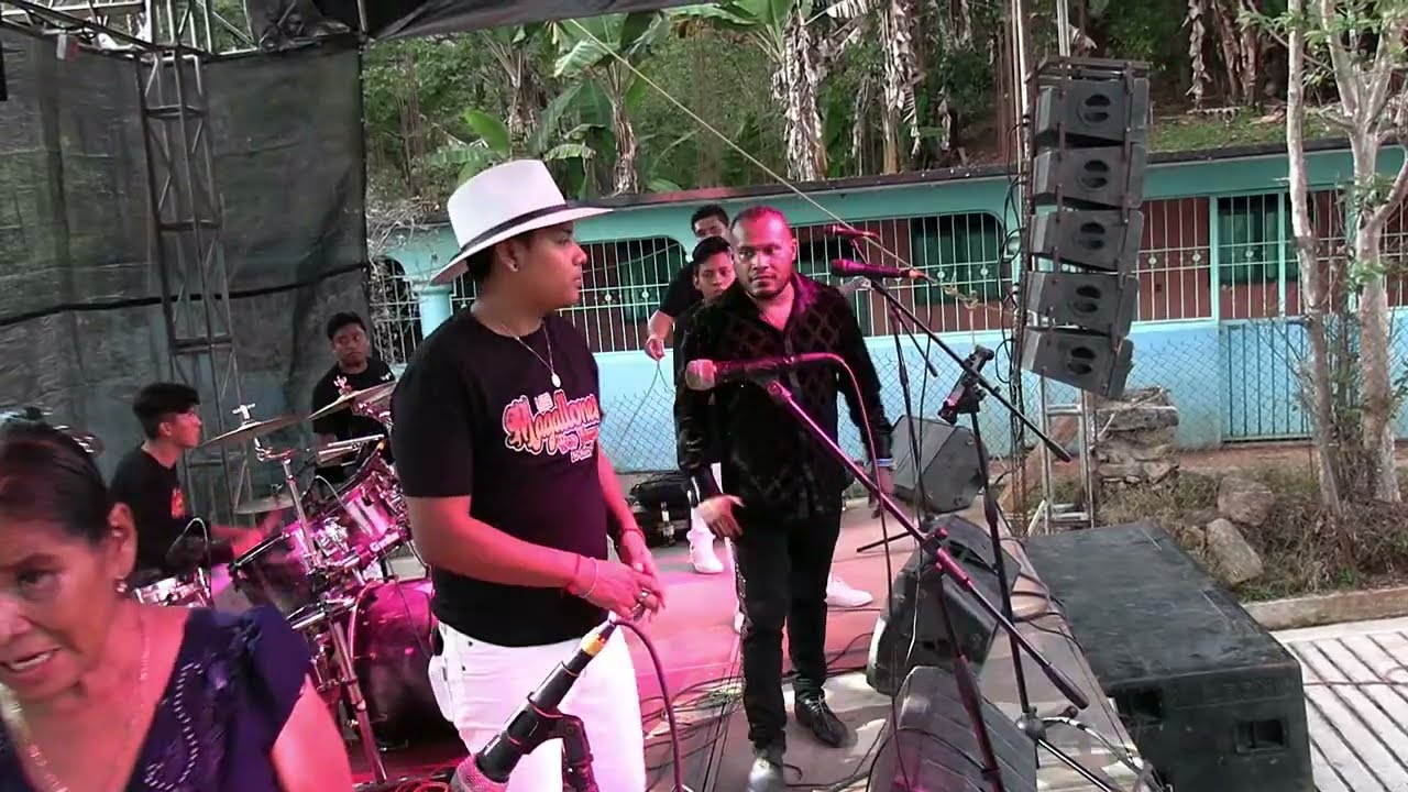 Los Magallones Por Siempre de Víctor Magallon en Cerro Cuate, Iliatenco, Guerrero, México 2022