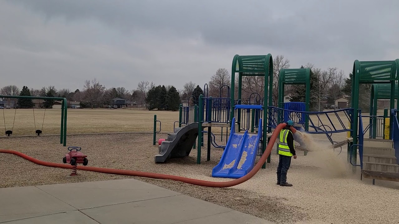 Express Mulching & Soil, Blowing in IPEMA Certified EWF
