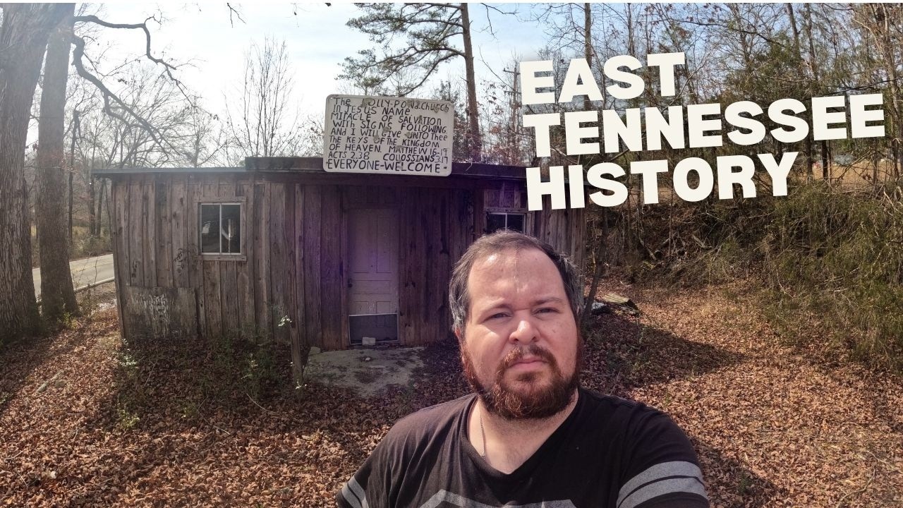 Заброшенная церковь в Теннесси, где обучали обращению со змеями, &mdash; могила змеелова и её основателя.