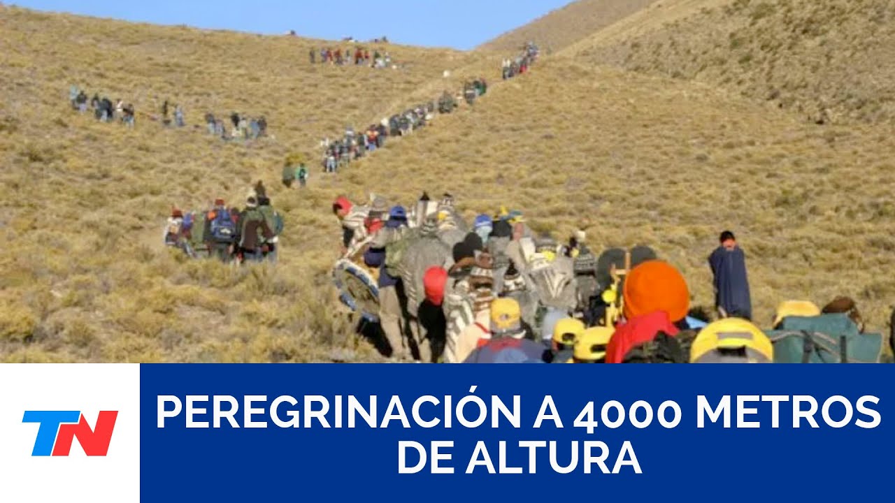 SEMANA SANTA | Miles de fieles peregrinan a la virgen de punta corral a 4000 metros de altura