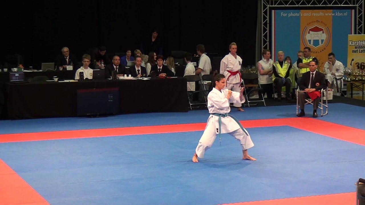 Karate1 PL, Dordrecht 2013 - LUCRAFT vs. SALAMA - Kata female FINAL