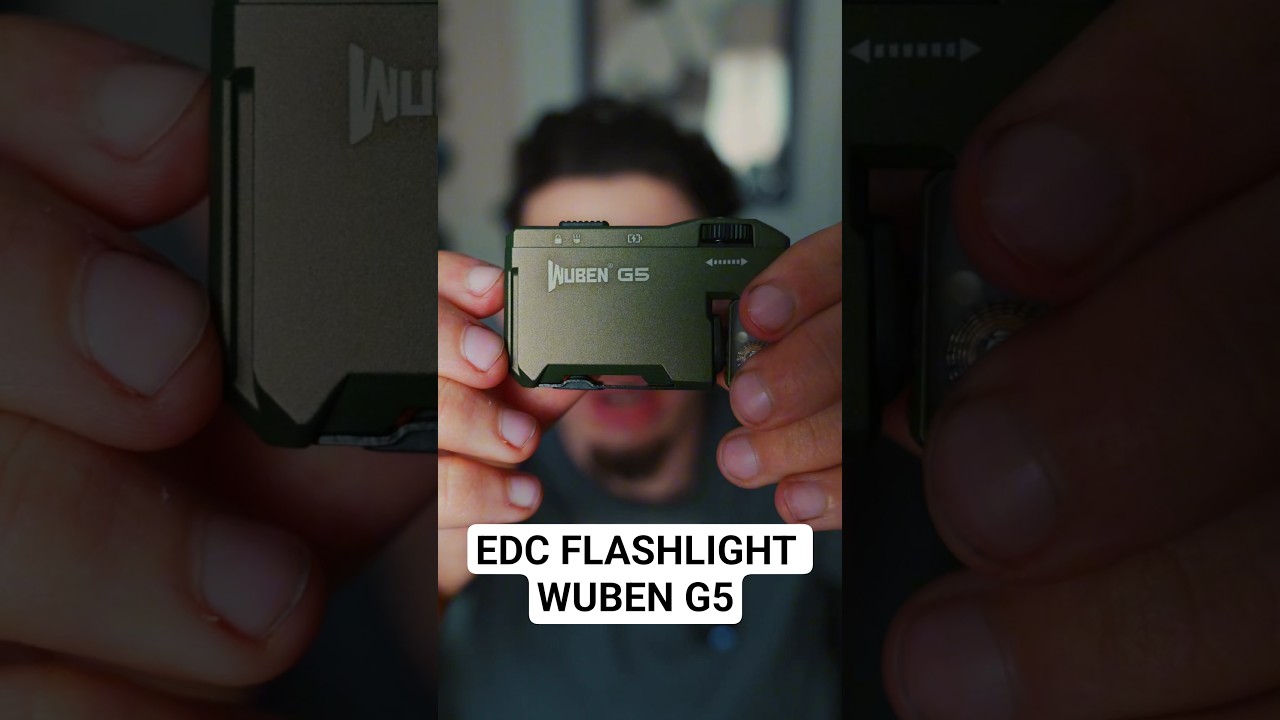It's such a COMPACT LIGHT??? 🙌🏼🙃  #edcgear #edcflashlight #flashlights #whatsinmybag #newgear
