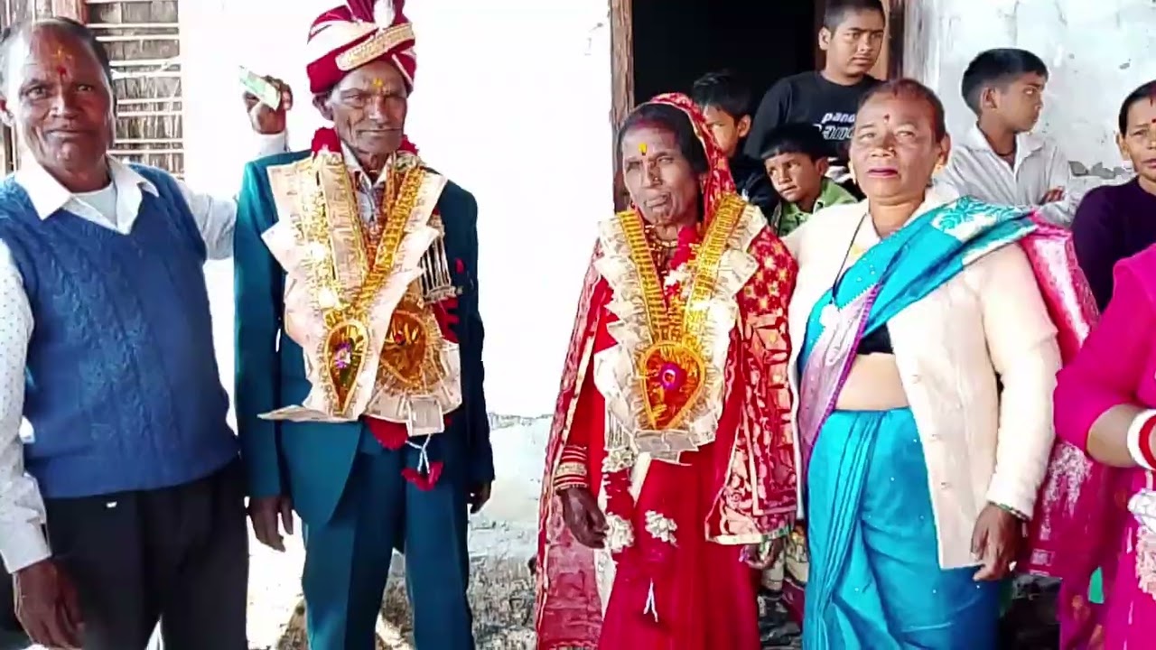 सास ससुर जी को 50 वीं शादी सालगिरह की ढेर सारी शुभकामनाएं बधाई हो🎂🎂