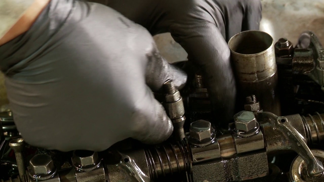 Replacing the cylinder head gasket