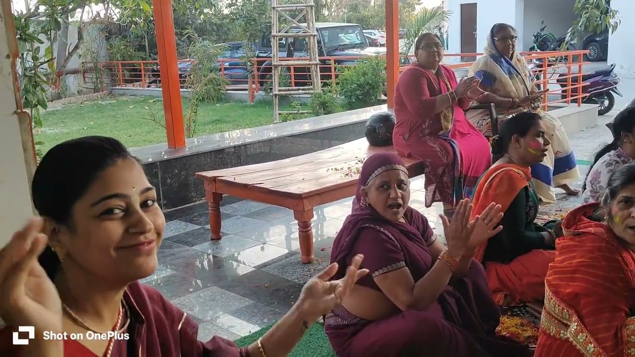 ऐसा रंग डालो श्याम मेरी रंगी चुनरियासतरंगी 💚🩷🩵♥️💖💛🧡💙💜