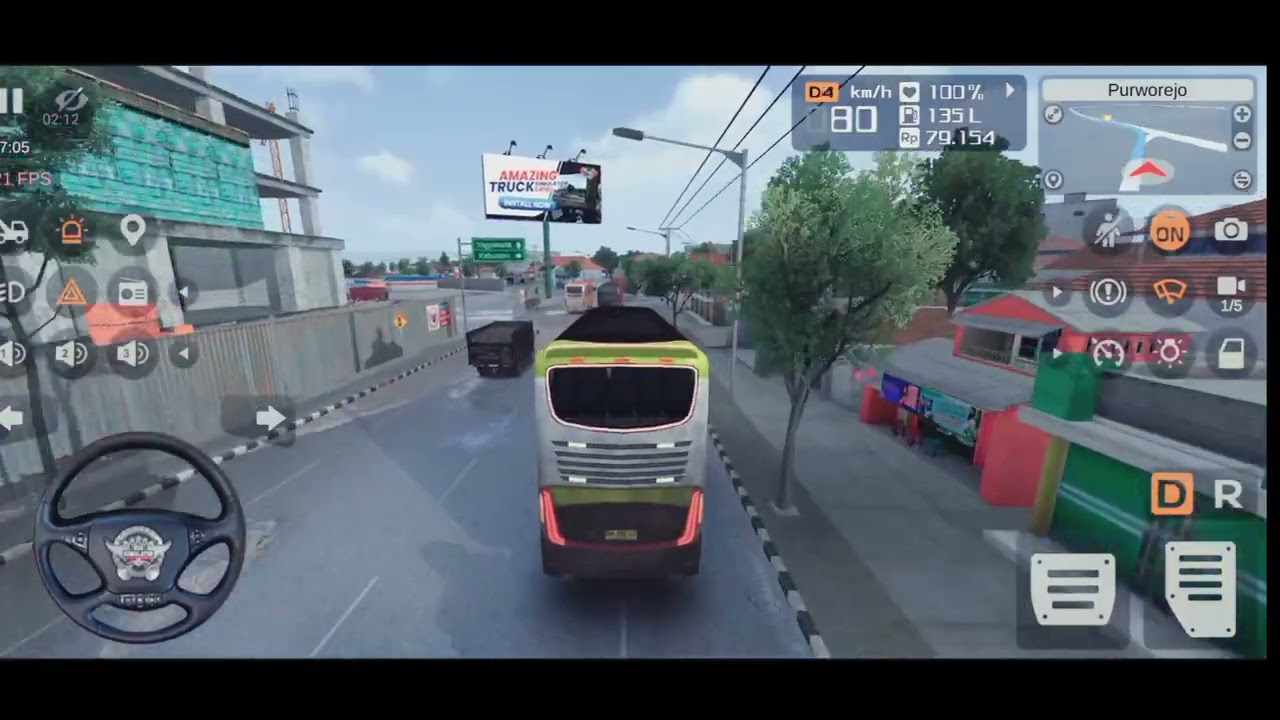 বৃষ্টির দিনে বাসের স্টিয়ারিং হাতে—বিপজ্জনক এক সফর! 🌧️⚠️