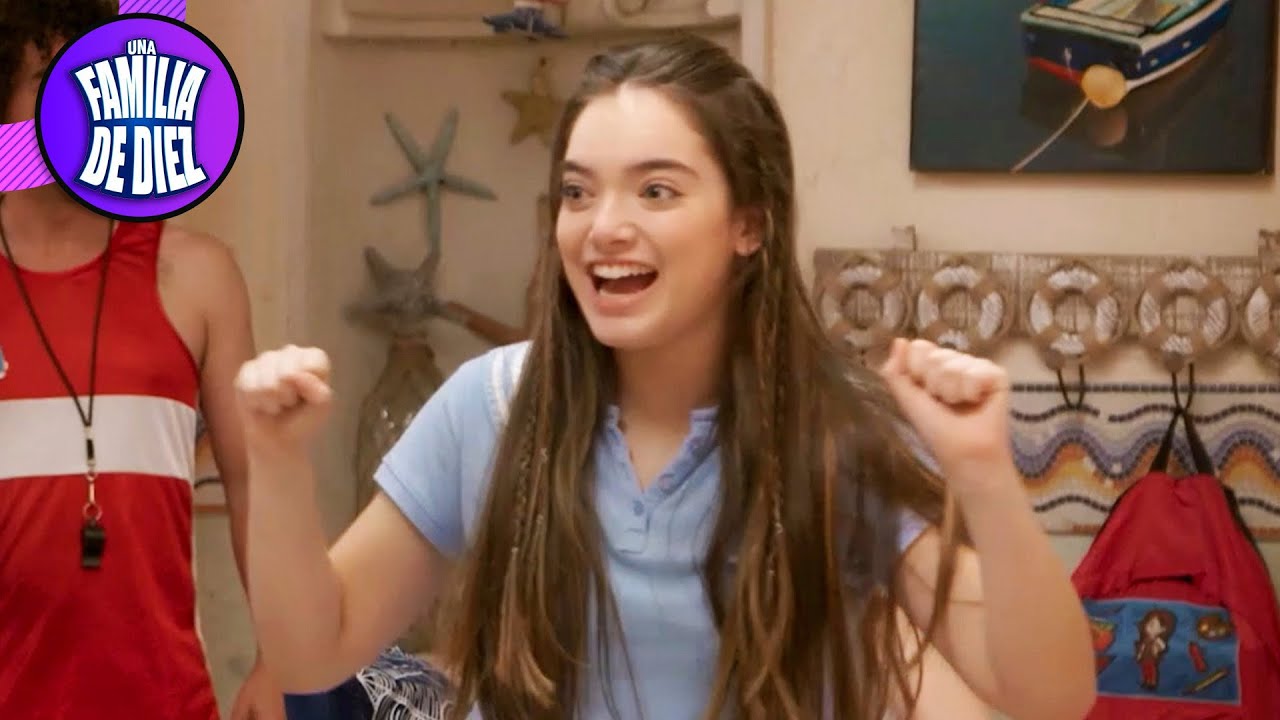 Victoria se queda sin clases... ¡y sin escuela! | Una familia de diez | C12 1/4 | T10