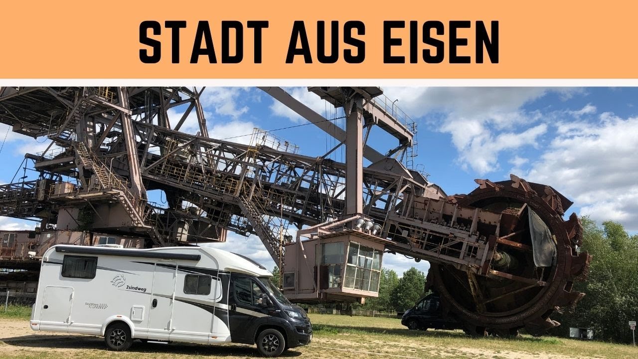 Ferropolis Stadt aus Eisen mit Wohnmobilstellplatz direkt im ehemaligen Braunkohletagebau