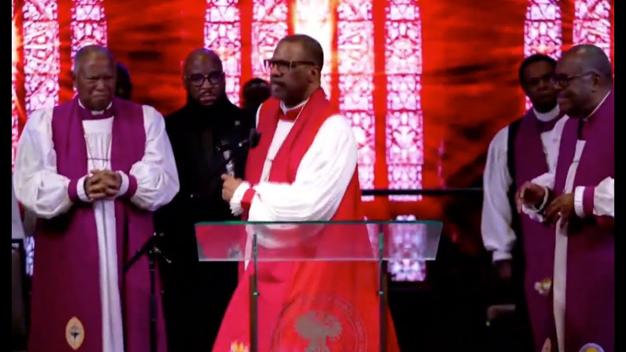 🚨 COGIC MEDICAL EMERGENCY TURNS TO PRAYER & PRAISE BREAK (2025)