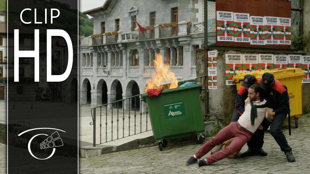 Ocho apellidos vascos - Un contenedor se quema por error