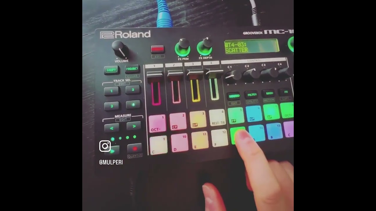 Roland MC-101 Synthwave/italo Performance