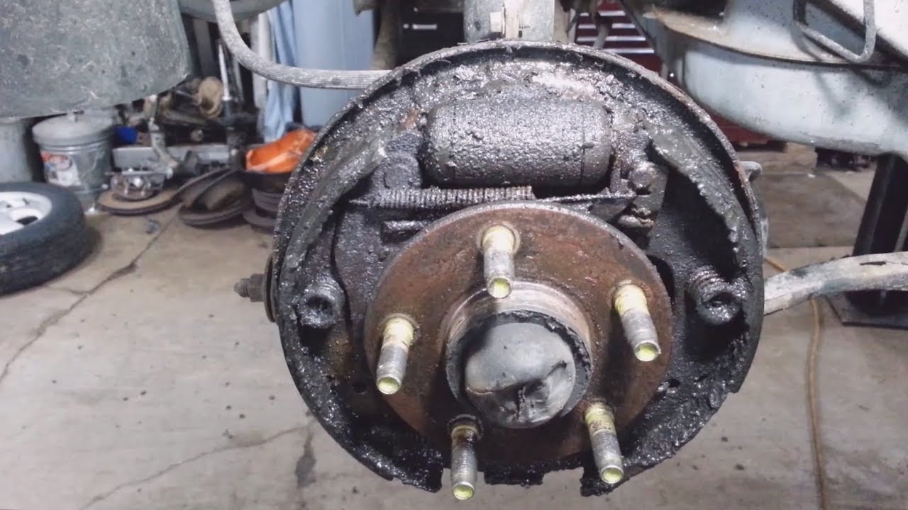 2001-2007 Ford Taurus rear drum brake job and wheel cylinders