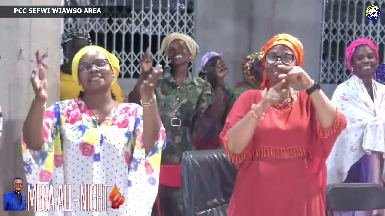 Aps. Samuel & Mama Winifred Edzii Davidson swag as Jak Alolome hit PCC SEFWI WIAWSO with tyt Tune.  