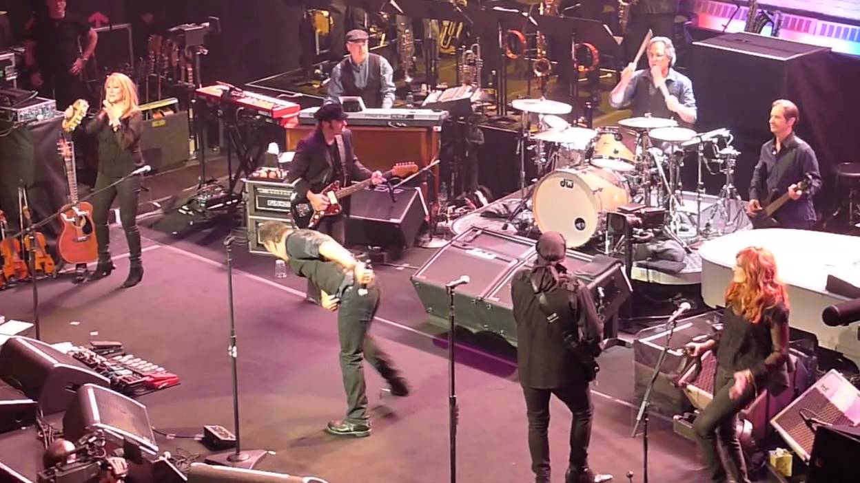 Springsteen (Tenth) Hold On, I'm Comin' at Apollo Theater