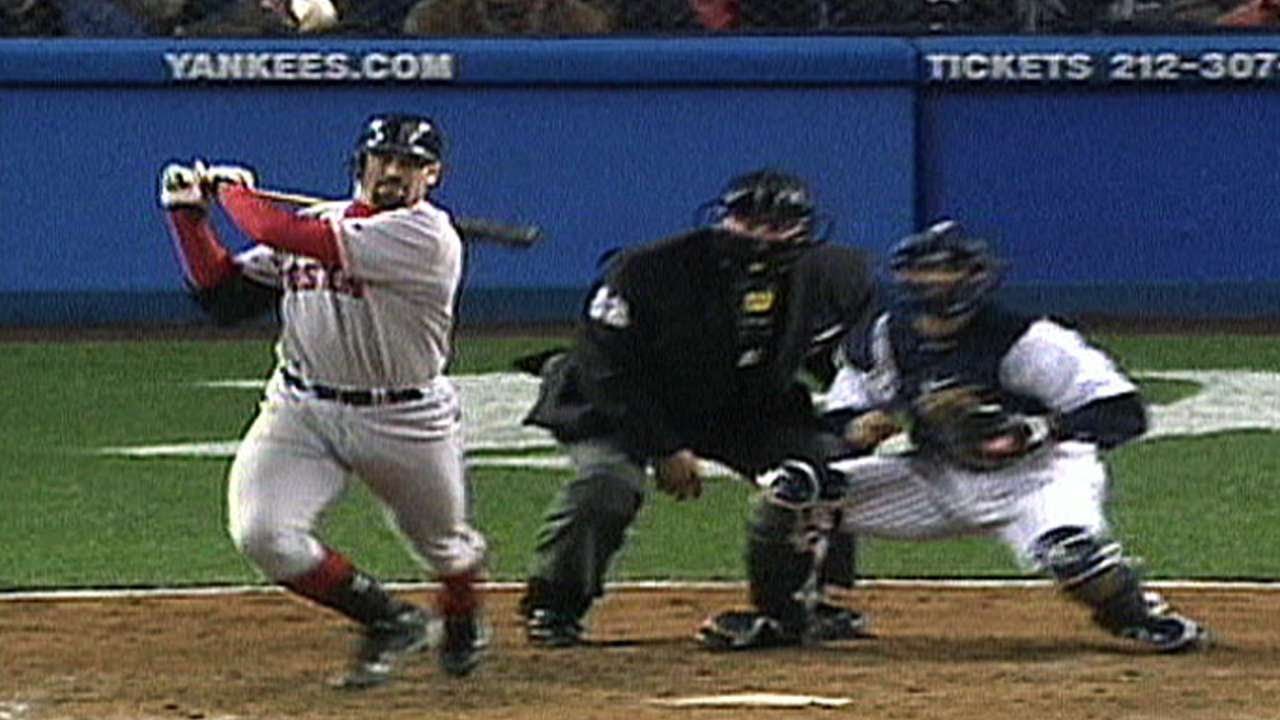 2004 ALCS Gm6: Red Sox take 1-0 lead on Varitek's hit