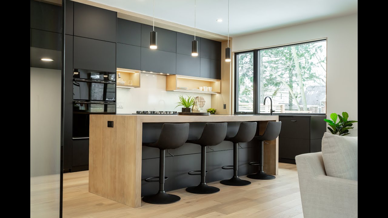 DEEP DIVE [SOLD] | 414 Delaware Avenue - Burlington, Ontario