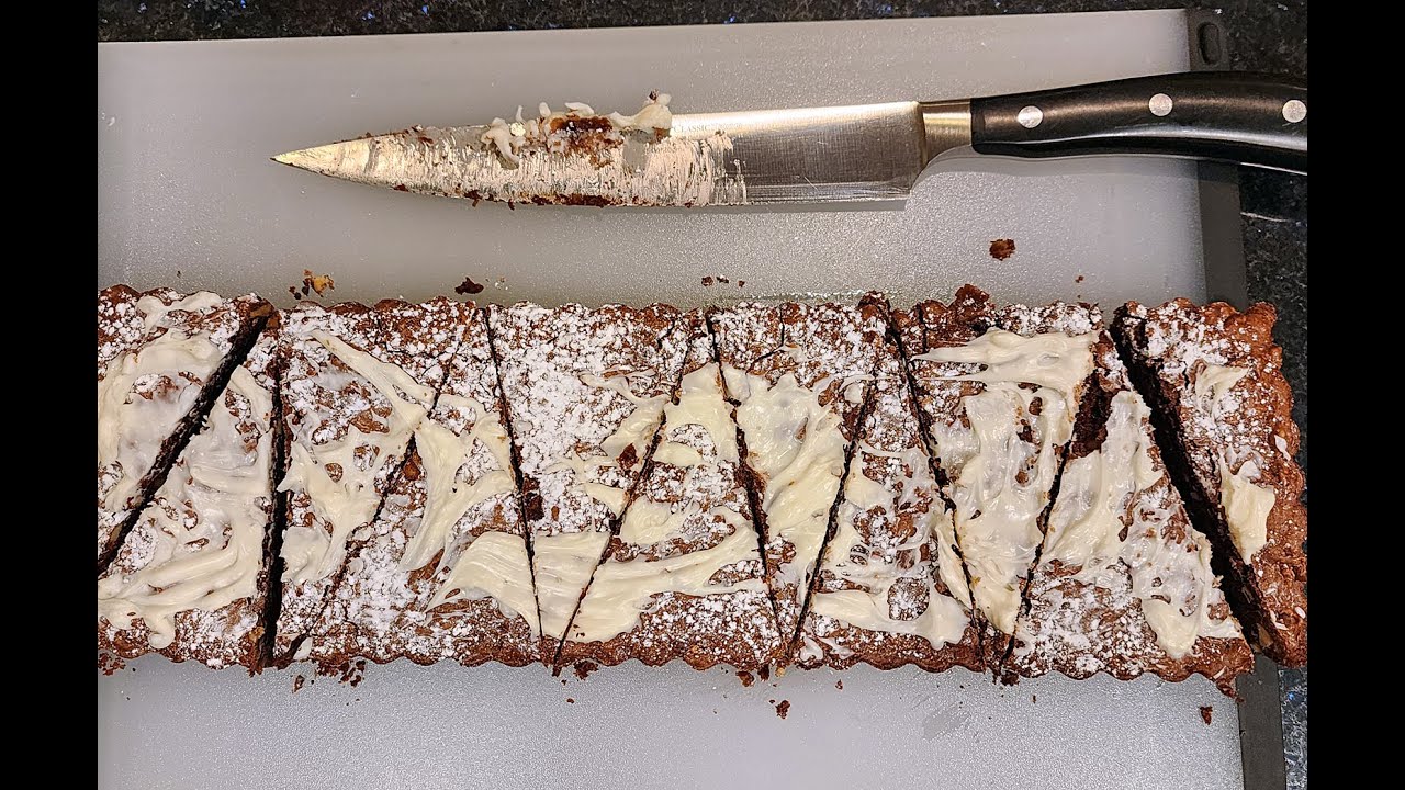 Пирог с грецкими орехами и брауни от шеф-повара Гейл Сокол