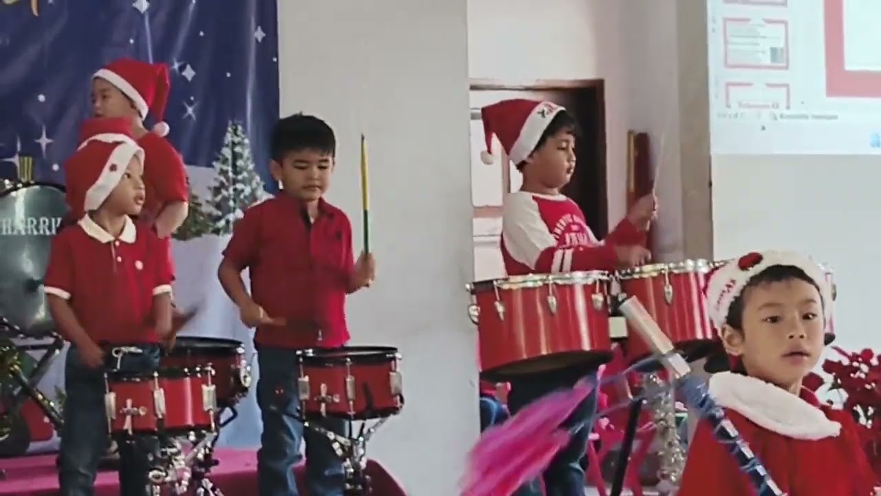 My grandson and his friends  membawakan lagu March St Markus ( TK B )