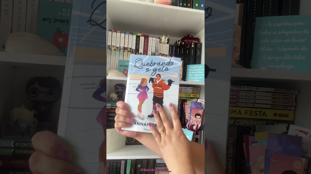 N&oacute;s leitoras que n&atilde;o ca&iacute;mos mais no conto da capa fofinha hihihi 💕😌 #booktok #booktubetbr #books