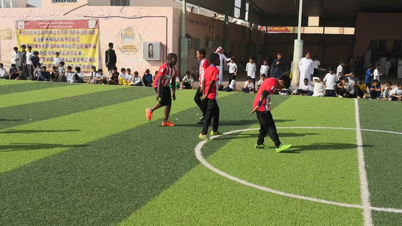 مباراة الصف الثالث والصف الرابع ج بمدرسة العيدابي 1440