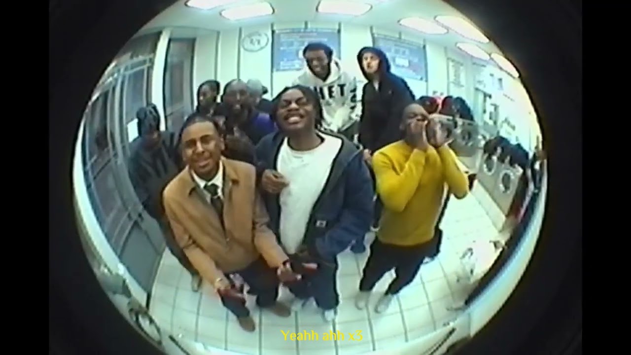 ZELY- M&acirc; Longui / Focus