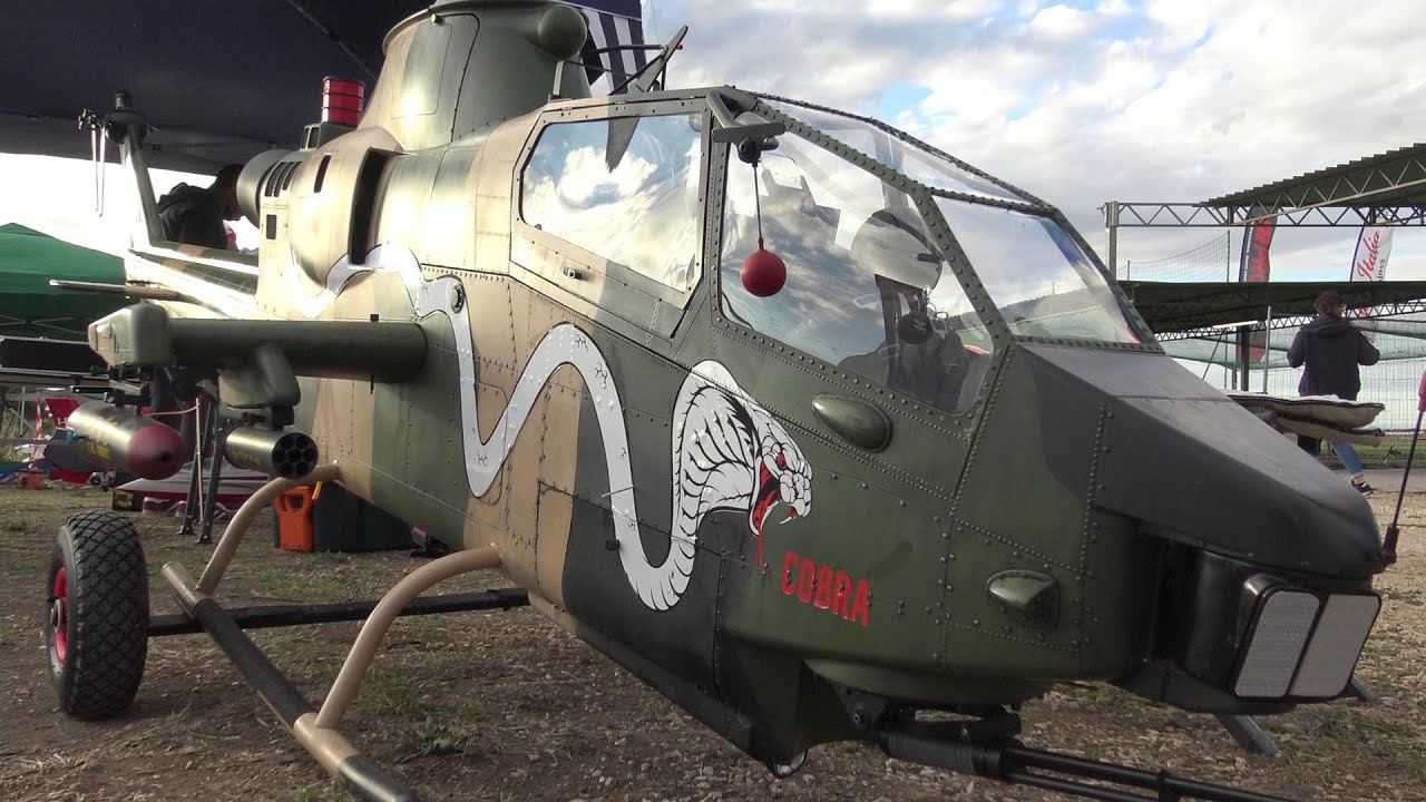 GIANT RC SCALE HELICOPTER TURBINE COBRA BELL AH-1 MODEL WITH MISSILE LAUNCHER